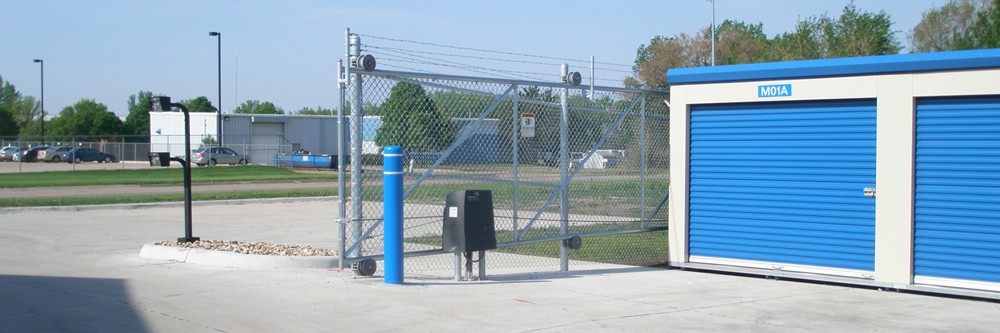 Amenities like security gate with keyed entry for 24-hour access.