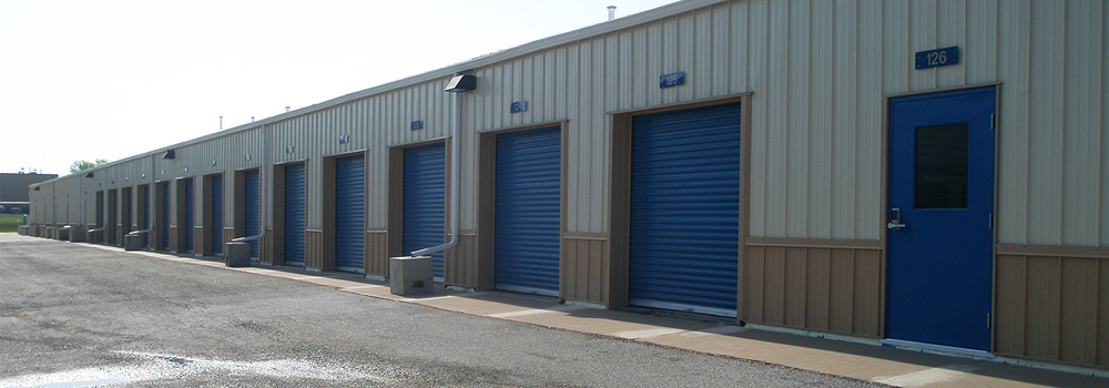 Large Garage self-storage space available in Davenport, Iowa.