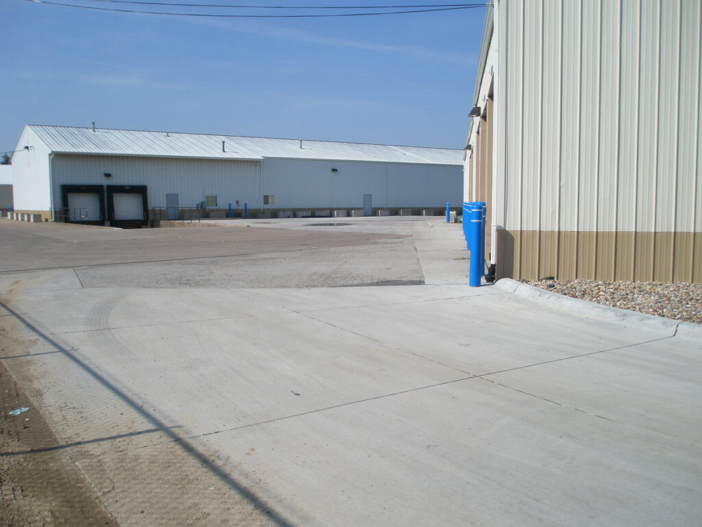 Commercial Warehouse/Industrial Space Rental in Davenport, IA